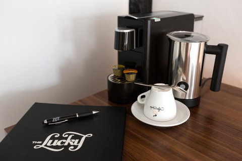 The Lucky Hotel - Sunshine Coast Tourism 9