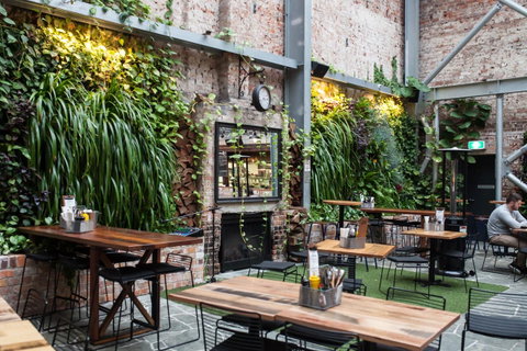 The Lucky Hotel - Sunshine Coast Tourism 12