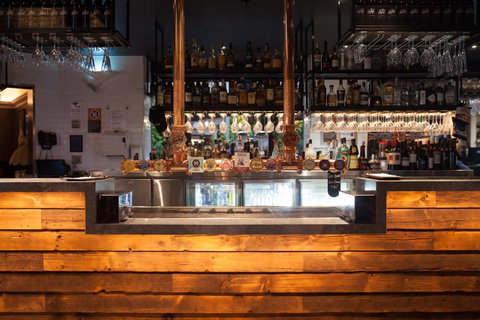 The Lucky Hotel - Sunshine Coast Tourism 37