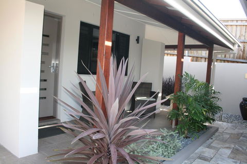 Aabi's At Byron - Holiday Sunshine Coast 21