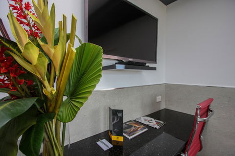 Honeysuckle Executive Apartments - Holiday Sunshine Coast 20