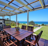 Glory  Culburra - Absolute Beachfront - Pet  Family Friendly - Holiday Sunshine Coast