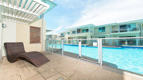 Pacific Blue, Salamander Bay - Sunshine Coast Tourism 10