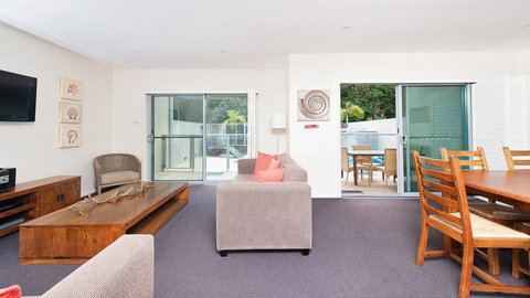 Pacific Blue, Salamander Bay - Sunshine Coast Tourism 28