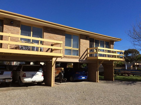 Como Lodge - Sunshine Coast Tourism 7