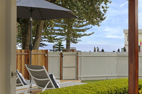 The Beach House North Wollongong - Holiday Sunshine Coast 3