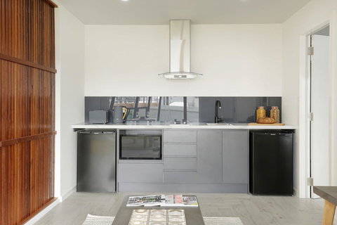 The Beach House North Wollongong - Holiday Sunshine Coast 5