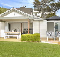 The Beach House North Wollongong - Holiday Sunshine Coast
