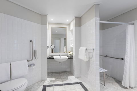 Radisson Blu Plaza Hotel Sydney - Sunshine Coast Tourism 33