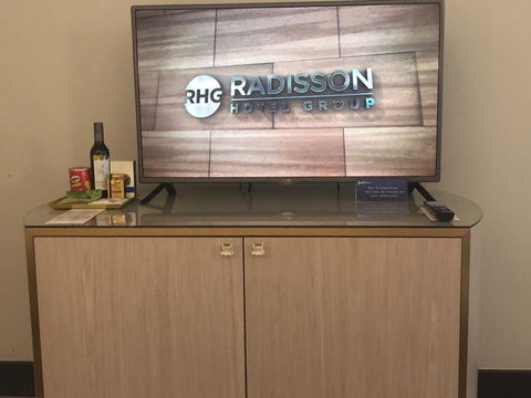 Radisson Blu Plaza Hotel Sydney - Sunshine Coast Tourism 41