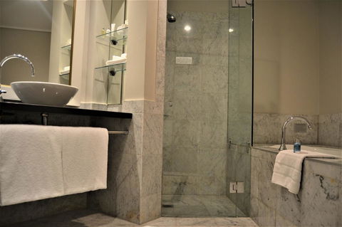 Radisson Blu Plaza Hotel Sydney - Sunshine Coast Tourism 40