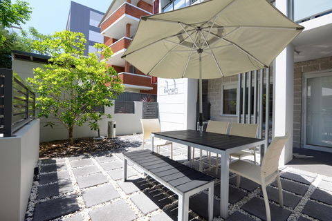 The Blenheim - Sunshine Coast Tourism 10