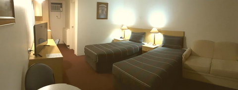 Cooma Motor Lodge Motel - Sunshine Coast Tourism 1