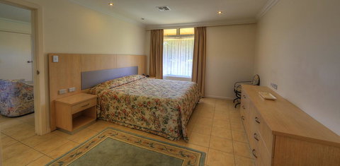 Cooma Motor Lodge Motel - Sunshine Coast Tourism 26