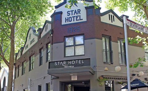 The Star Apartments - Sunshine Coast Tourism 1