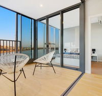 Brand New 3 Bedrooms Apt with Waterfront View - Holiday Sunshine Coast