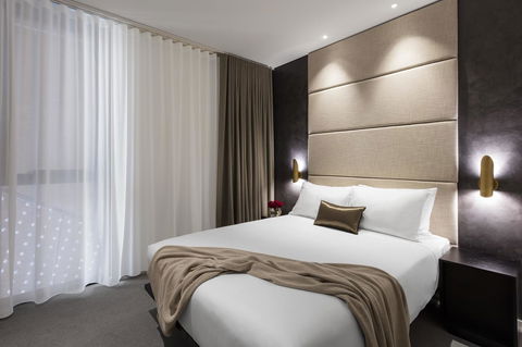 SKYE Suites Sydney - Holiday Sunshine Coast 23