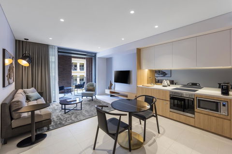 SKYE Suites Sydney - Holiday Sunshine Coast 21