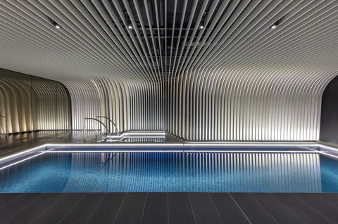 SKYE Suites Sydney - Holiday Sunshine Coast 6
