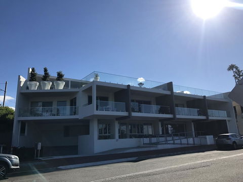Belle Vue- Penthouse At Black Beach - Holiday Sunshine Coast 17