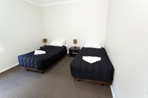 Bluegum Apartments Newcastle - Sunshine Coast Tourism 11