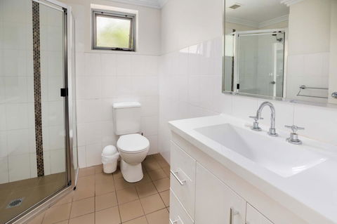 Bluegum Apartments Newcastle - Sunshine Coast Tourism 21