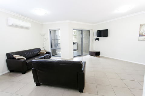 Bluegum Apartments Newcastle - Sunshine Coast Tourism 8