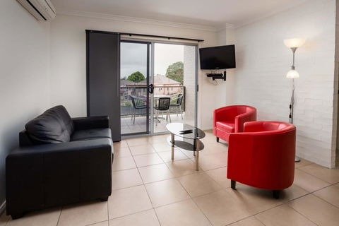 Bluegum Apartments Newcastle - Sunshine Coast Tourism 25