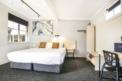 Nightcap At Colyton Hotel - Holiday Sunshine Coast 20