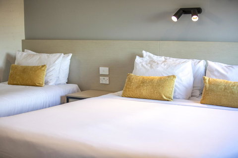 Nightcap At Colyton Hotel - Holiday Sunshine Coast 42