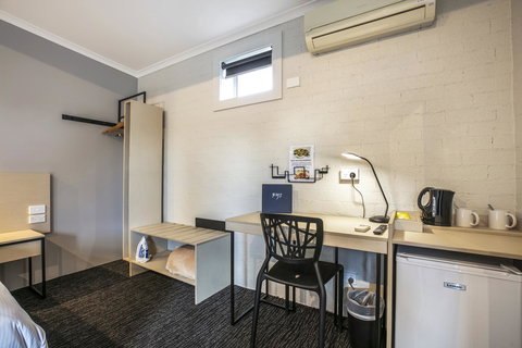 Nightcap At Colyton Hotel - Holiday Sunshine Coast 21