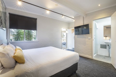 Nightcap At Colyton Hotel - Holiday Sunshine Coast 36