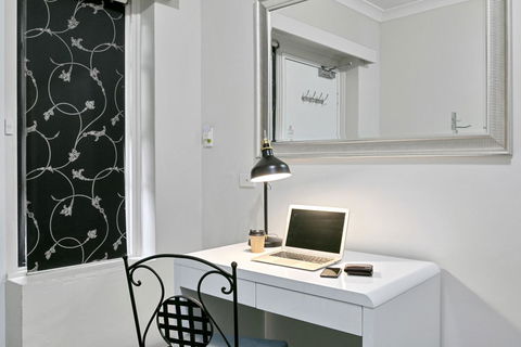 Airport Hotel Sydney - Holiday Sunshine Coast 3