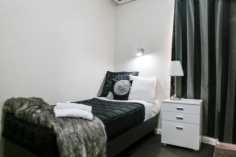 Airport Hotel Sydney - Holiday Sunshine Coast 18