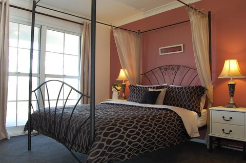 Cadair Cottages - Sunshine Coast Tourism 11