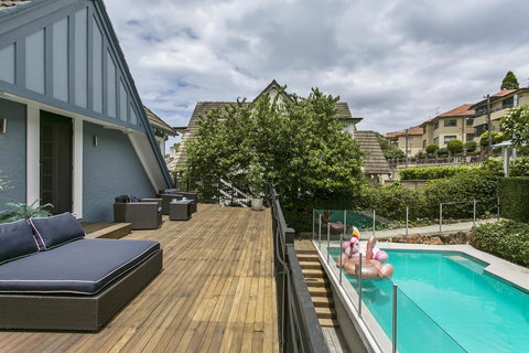 Summery, Spacious 4 Bed Home In Kurraba Point - Holiday Sunshine Coast 3