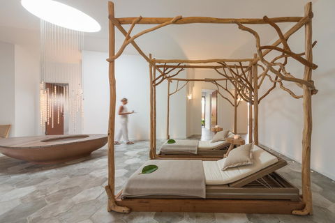 Elements Of Byron - Sunshine Coast Tourism 24