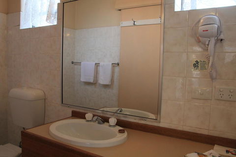 Hunter Valley Motel - Sunshine Coast Tourism 24