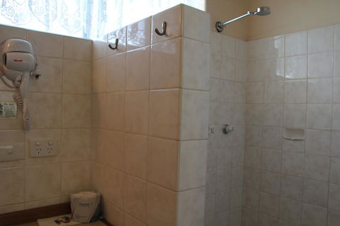 Hunter Valley Motel - Sunshine Coast Tourism 16