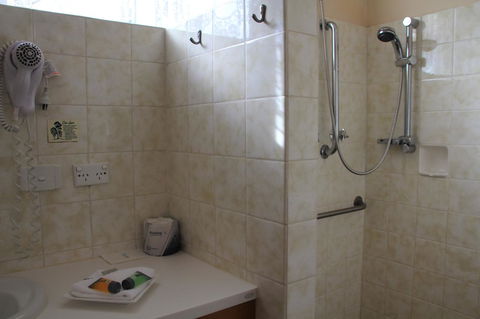 Hunter Valley Motel - Sunshine Coast Tourism 19