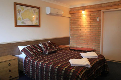 Hunter Valley Motel - Sunshine Coast Tourism 13