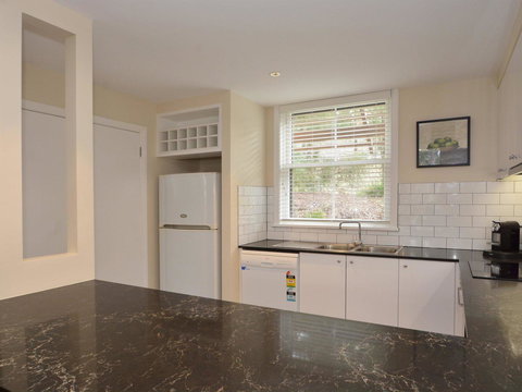 Villa De Saran Located Within Cypress Lakes - Holiday Sunshine Coast 2