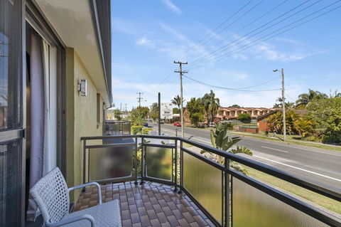 Coastal Bay Motel - Sunshine Coast Tourism 7