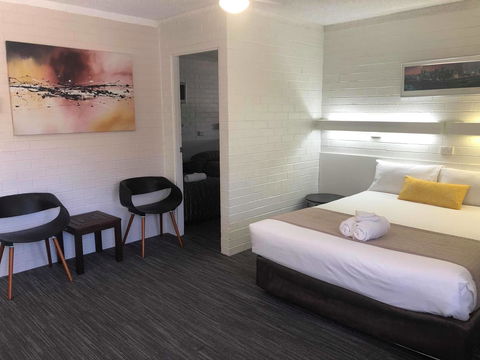 Coastal Bay Motel - Sunshine Coast Tourism 20