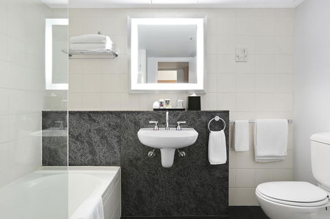 Mercure Sydney - Sunshine Coast Tourism 28