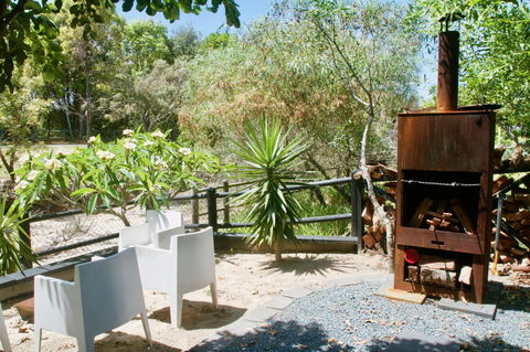 Casuarina Beachfront House - Hostie Properties - Holiday Sunshine Coast 15