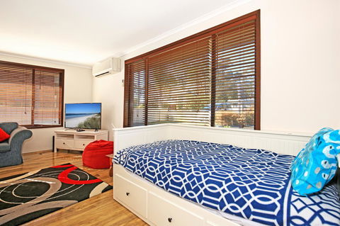 Sandy Toes Beach House Jervis Bay - 2min To Beach - Sunshine Coast Tourism 4