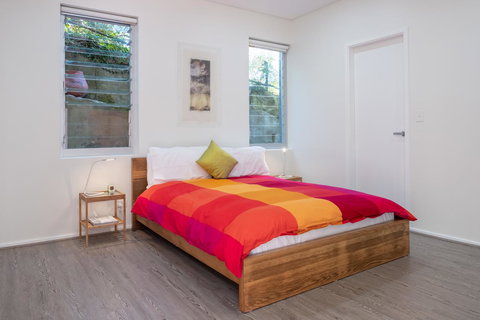 Hideaway Haven, The Cute Place To Put Up Your Feet - Holiday Sunshine Coast 1