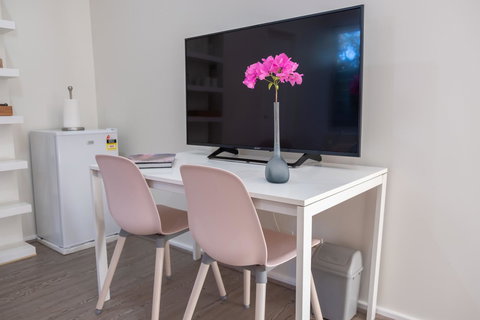 Hideaway Haven, The Cute Place To Put Up Your Feet - Holiday Sunshine Coast 12