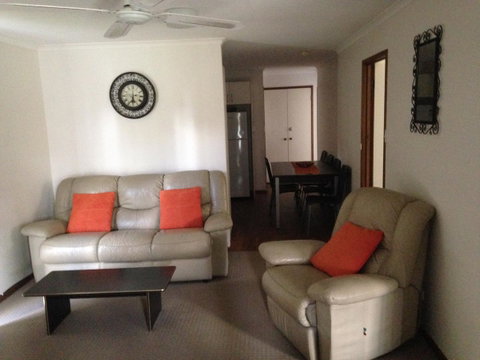 7 Melbourne Street - Sunshine Coast Tourism 7
